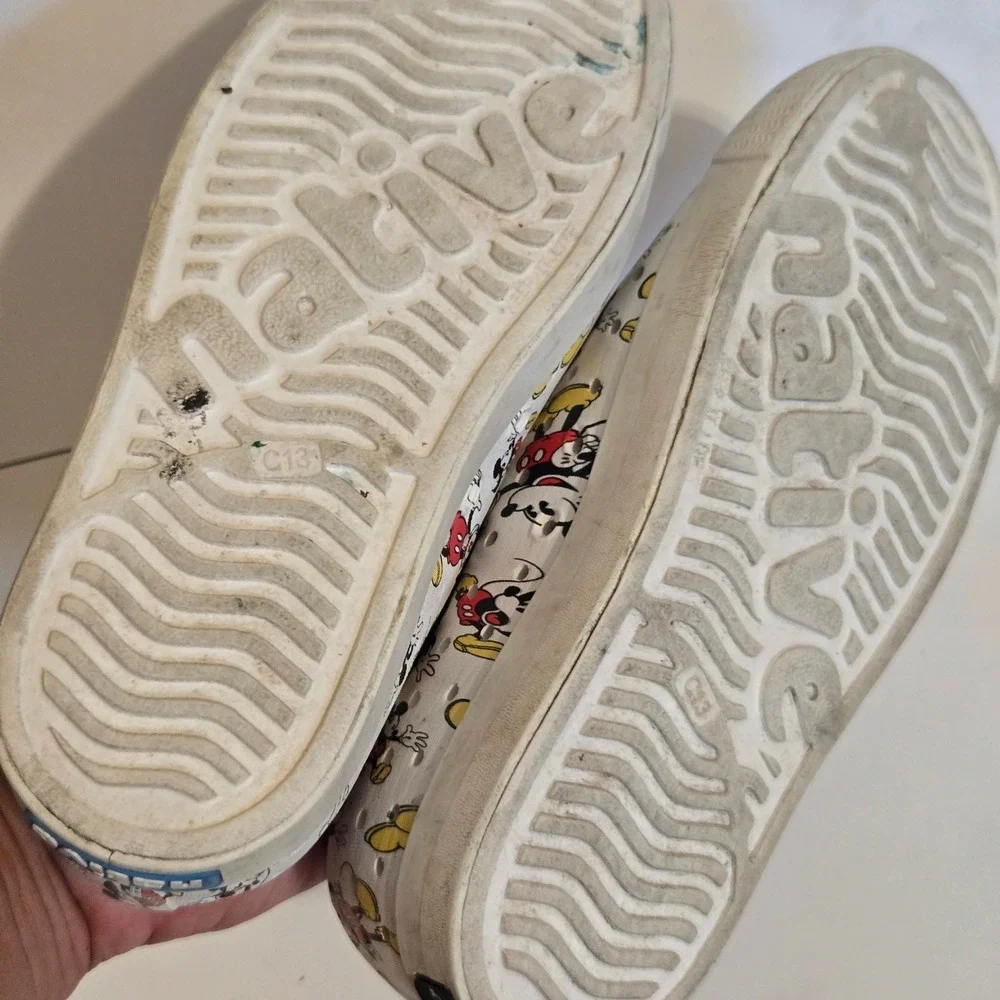 Native Shoes Jefferson Disney Mickey Mouse Kids White Slip On Sneakers C13
